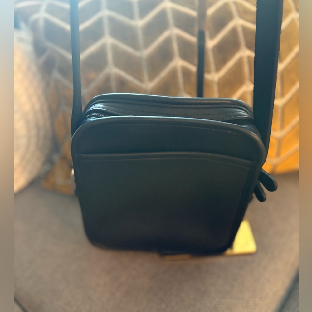 Coach Vintage Camera Zip No 9817 - Picture 2 of 11